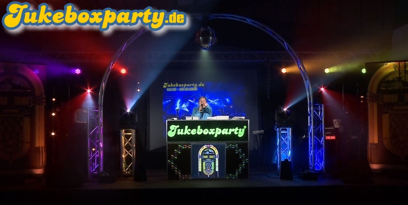 Online-Jukeboxparty, Bühnenbild